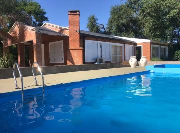 Quinta vacacional · 830m² · 6 Ambientes · Quinta en Venta - 5 Dorm. 4 Baños - San Miguel del Monte