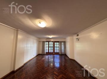 Departamento · 162m² · 5 Ambientes · 1 Cochera · Venta Departamento Piso Exclusivo de 4 Dorm. con Cochera y Amenities en Zona Centro