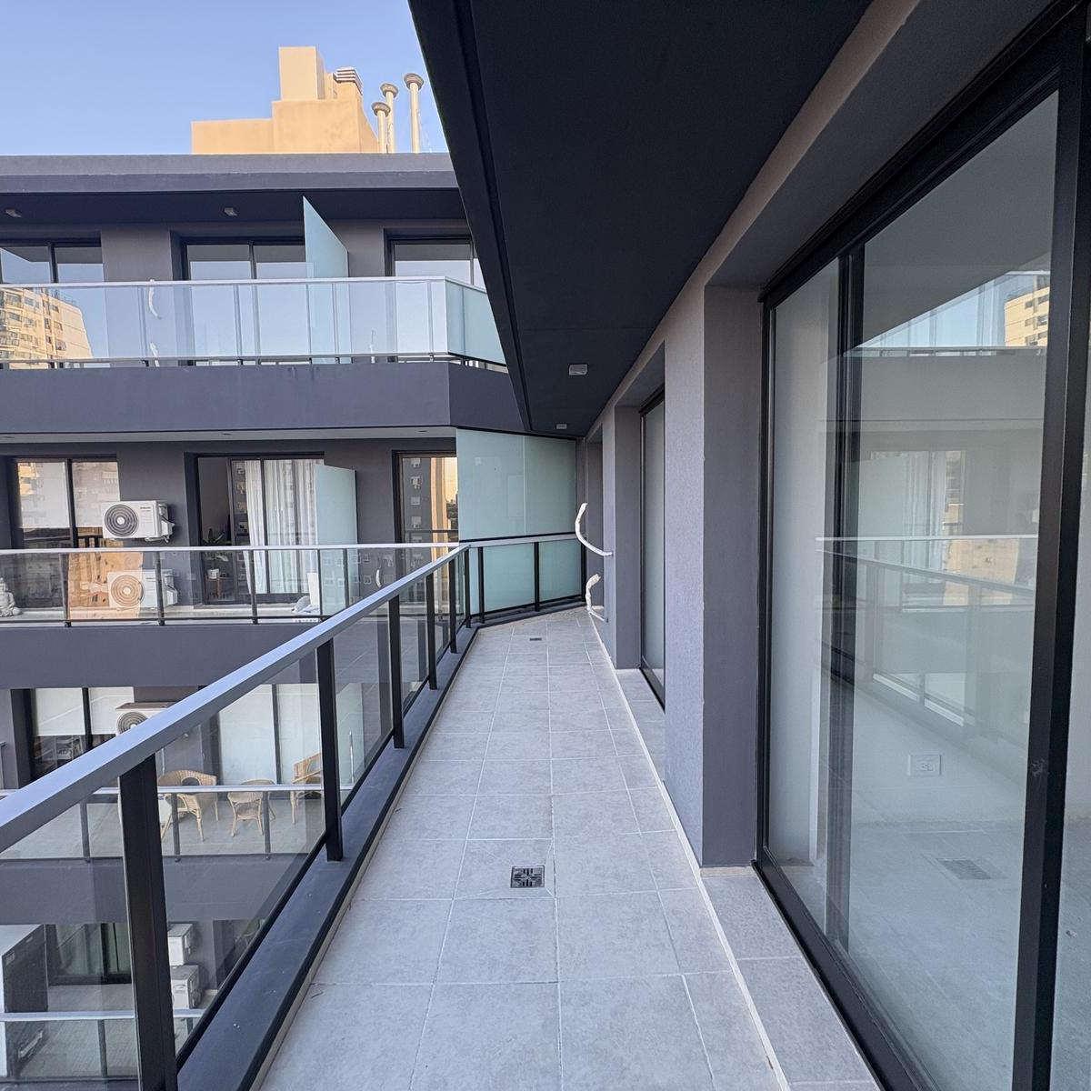 Camargo al 915 Piso 11 Departamento E