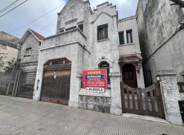 Casa · 298m² · 4 Ambientes · 1 Cochera · Venta Casa Cinco Ambientes San Martin Centro