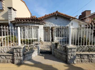 Casa de 3 ambientes, Almirante Brown · Nuevo Valor! Chalet en Venta en Excelente Ubicacion con Salida a Av H. Yrigoyen - Burzaco