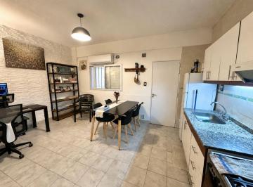 Departamento · 35m² · 2 Ambientes · Se Vende Depto 1 Dorm en Pb con Patio Grl Paz 5400