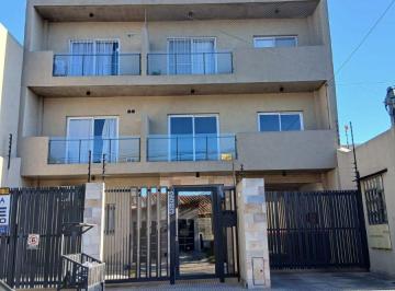 Departamento de 2 ambientes, La Matanza · Dpto de 2 Amb. con Cochera - Villa Luzuriaga