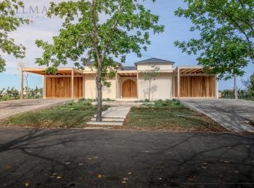Casa · 309m² · 6 Ambientes · 2 Cocheras · Venta Casa 4 Dorms en Pilará, El Milord Al Polo