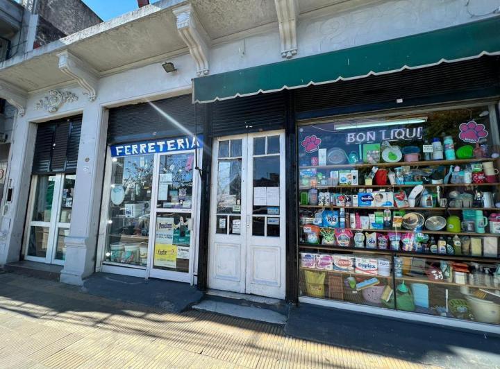 Local comercial · 200m²