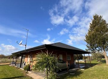 Casa · 100m² · 2 Dormitorios · 3 Cocheras · Casa en Los Talas