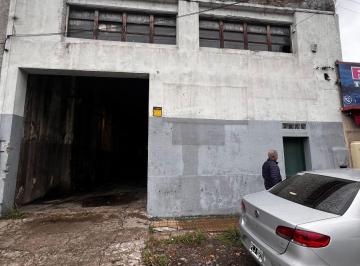 Bodega-Galpón 860m² Venta Remedios de Escalada · Galpon con Salida a Dos Calles