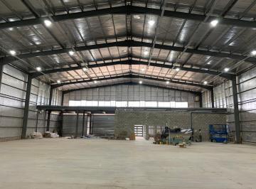 Bodega-Galpón · 1000m² · 1 Ambiente · Nave Industrial en Capitan Bermudez