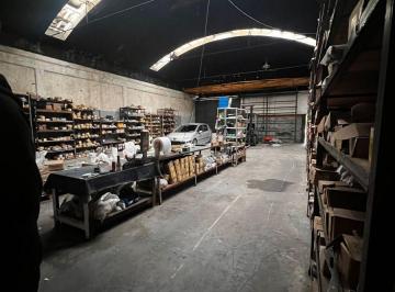 Bodega-Galpón , Lanús · Galpon con Vivienda