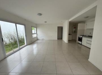 PH · 62m² · 2 Ambientes · 1 Cochera · PH en Venta Romero