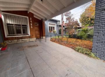 PH · 79m² · 4 Ambientes · 1 Cochera · Venta PH Tipo Casa, 4 Ambientes, Patio y Cochera en Ciudad Jardin. Apto Credito. Acepta Permuta