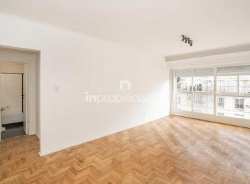 Departamento · 100m² · 4 Ambientes · 4 Ambientes de 100 m² Piso Alto Todo Luz Reciclado Totalmente a Nuevo! Venta
