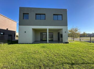 Casa · 100m² · 5 Ambientes · 1 Cochera · Casa Chalet en Alquiler en El Aljibe, Pilar, G. B. a. Zona Norte