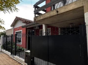 Casa · 121m² · 4 Ambientes · 1 Cochera · Casa en Venta - San Antonio de Padua