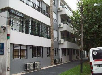 Departamento · 37m² · 2 Ambientes · 1 Cochera · Departamento - Banfield Este