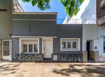 Casa · 72m² · 3 Ambientes · Venta - Casa de 2 Dorm., con Patio y Terraza - Bella Vista, Rosario - Apta Crédito.