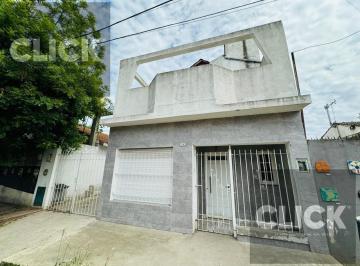 Casa · 160m² · 7 Ambientes · 1 Cochera · Venta - 2 Casas en Block - 373 Bis Al 3200 - Quilmes Oeste