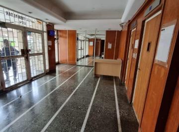 Departamento de 3 ambientes, Rosario · Alquiler 1 Dormitorio con Balcón (Contrafrente) - Corrientes 1700, Rosario