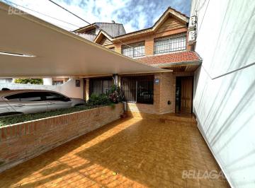 Casa · 100m² · 4 Ambientes · 1 Cochera · Duplex Venta Florida 4 Ambientes Jardin y Quincho