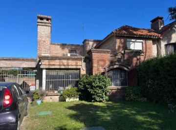 PH · 92m² · 3 Dormitorios · 1 Cochera · Venta Casa en El Pinar 3d, Jardin, Parrillero, m de Giannattasio