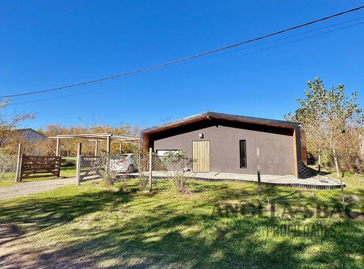 Casa · 136m² · 4 Ambientes · 2 Cocheras