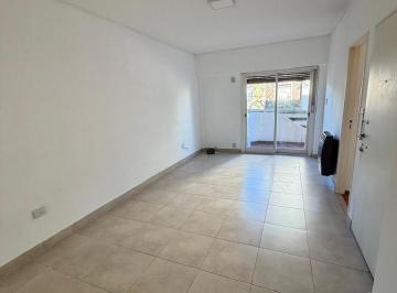 Departamento · 50m² · 2 Ambientes · Dpto de 2 Ambientes con Balcon Bajas Expensas