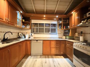 Casa · 180m² · 4 Ambientes · 1 Cochera · Casa 4 Ambientes Venta Ituzaingó Cochera y Parque