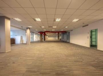 Oficina comercial · 240m² · 6 Ambientes · Excelente Piso en Esquina Iconica de La Ciudad!