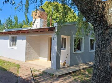 Casa · 307m² · 4 Ambientes · Hermosa Casa en Venta en Villa Giardino