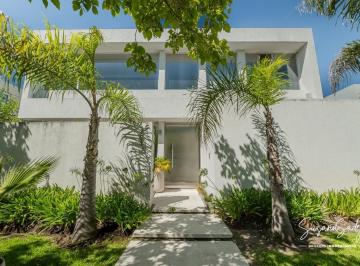Casa · 197m² · 4 Ambientes · Casa en Venta en Los Alisos, Nordelta, Tigre