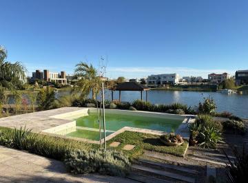 Casa · 450m² · 6 Ambientes · 3 Cocheras · Casa en Alquiler en Muelles, Puertos, Escobar