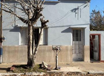 Casa de 2 ambientes, Ensenada · Casa de 100 m² con 2 Dorm. en Alquiler en Ensenada