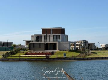 Casa · 346m² · 5 Ambientes · 1 Cochera · Casa en Venta en Los Puentes, Nordelta, Tigre