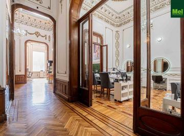 Local comercial · 500m² · 8 Ambientes · Excelente Local Apto Varios Destinos.