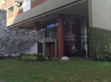 Departamento de 2 ambientes, San Isidro · Impecable Depto de 2 Ambientes con Cochera Cubierta en Alquiler en Martínez
