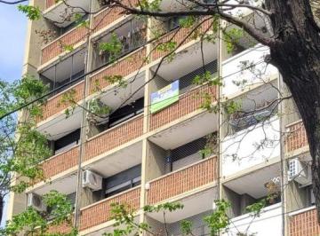 Departamento de 2 ambientes, San Isidro · Impecable Depto de 2 Ambientes con Cochera Cubierta en Alquiler en Martínez