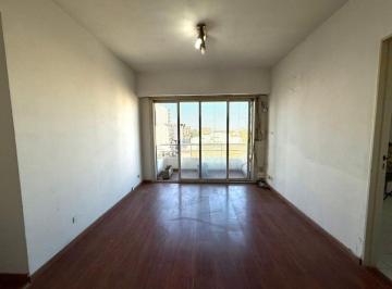 Departamento · 53m² · 3 Ambientes · Venta Depto 3 Amb Ballester Centro