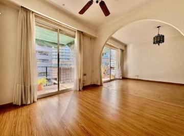 Departamento · 84m² · 4 Ambientes · 1 Cochera · Departamento en V. Lopez - Vias/rio