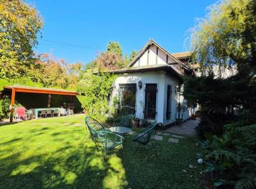 Casa de 7 ambientes, Vicente López · Chalet de Estilo - Bajo de Vte Lopez