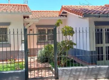 Casa de 5 ambientes, Godoy Cruz · Acl Propiedades - Alquila Bellísima Casa
