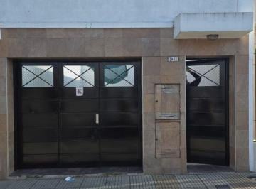 Casa de 3 ambientes, Villa Soldati · Casa en Alquiler - Villa Soldati Ubicación: Corrales 3000, Caba - 3 Ambientes