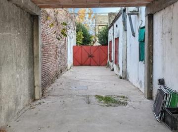 Casa · 450m² · 4 Ambientes · 3 Cocheras · Casa a Refaccionar con Gran Lote y Ubicacion