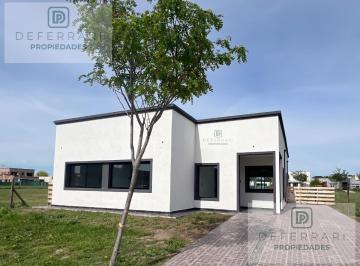 Casa · 156m² · 4 Ambientes · 2 Cocheras · Casa en San Pablo