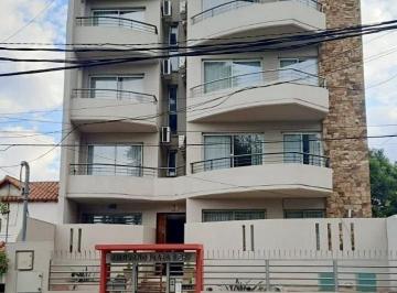 Edificio · 1070m² · 10 Cocheras · Edificio en Venta Sobre Av Belgrano — 9 Departamentos y Cocheras — Excelente Renta