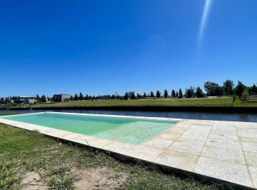 Casa · 205m² · 5 Ambientes · 2 Cocheras · Casa Al Rio en Venta en Naudir Aguas Privadas - con Piscina - Amarra - a Estrenar