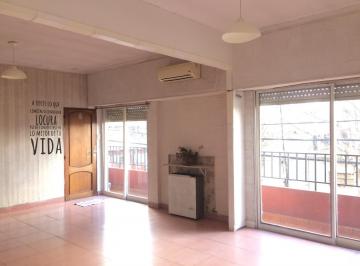 Departamento · 75m² · 3 Ambientes · PH en Venta de 3 Amb - Apto Crédito