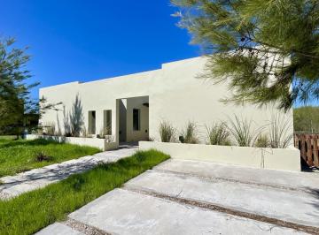 Casa · 164m² · 5 Ambientes · 3 Cocheras · Casa en Naudir en Venta - 5 Ambientes - Piscina