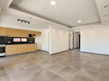 Casa · 156m² · 4 Ambientes · 1 Cochera · Casa en Venta - Piscina - a Estrenar - Pilar del Este, San Ramiro