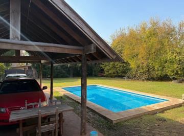 Casa · 1200m² · 4 Ambientes · 4 Cocheras · Casa en El Centro de Escobar