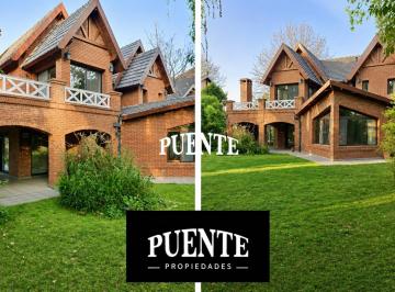 Casa · 840m² · 5 Ambientes · Casa en Alquiler en Saint Thomas Sur